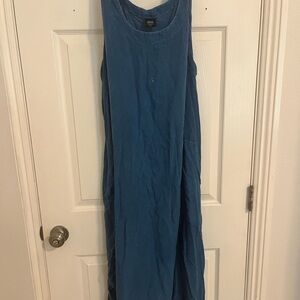 Sleeveless Blue Midi Dress with Pockets